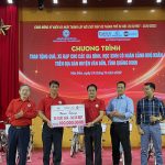 Quỹ tương trợ Rich Heart trao tặng quà và xe đạp trị giá 100 triệu đồng cho các gia đình, học sinh có hoàn cảnh khó khăn trên địa bàn huyện Vân Đồn, tỉnh Quảng Ninh